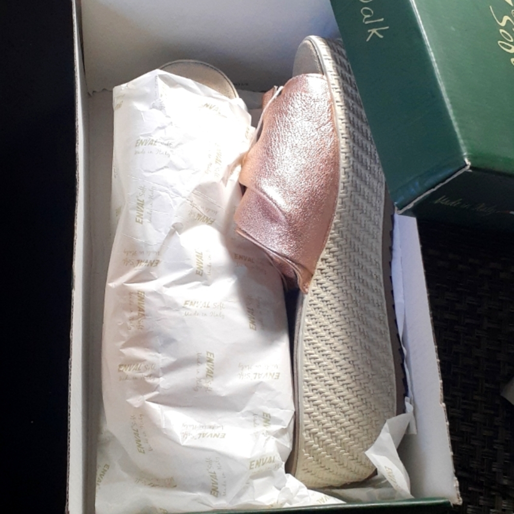Rose Gold Pink Slides